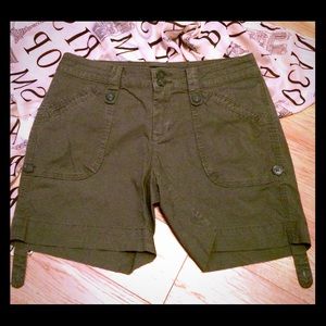 ☀️a.n.a Khaki Shorts☀️